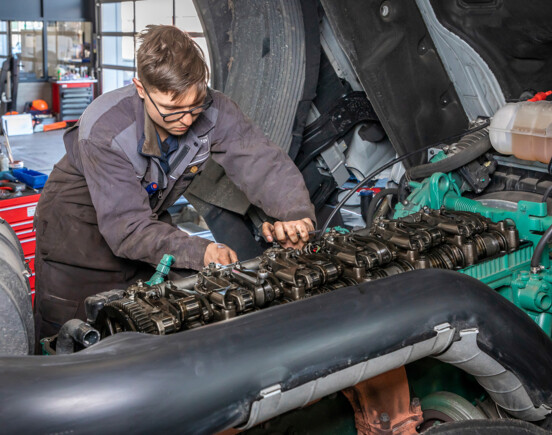 Leerling Bedrijfsautotechnicus in Middelharnis